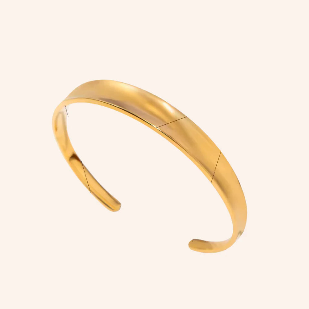 We Are Emte - Camilla Cuff in 18k Gold Plated