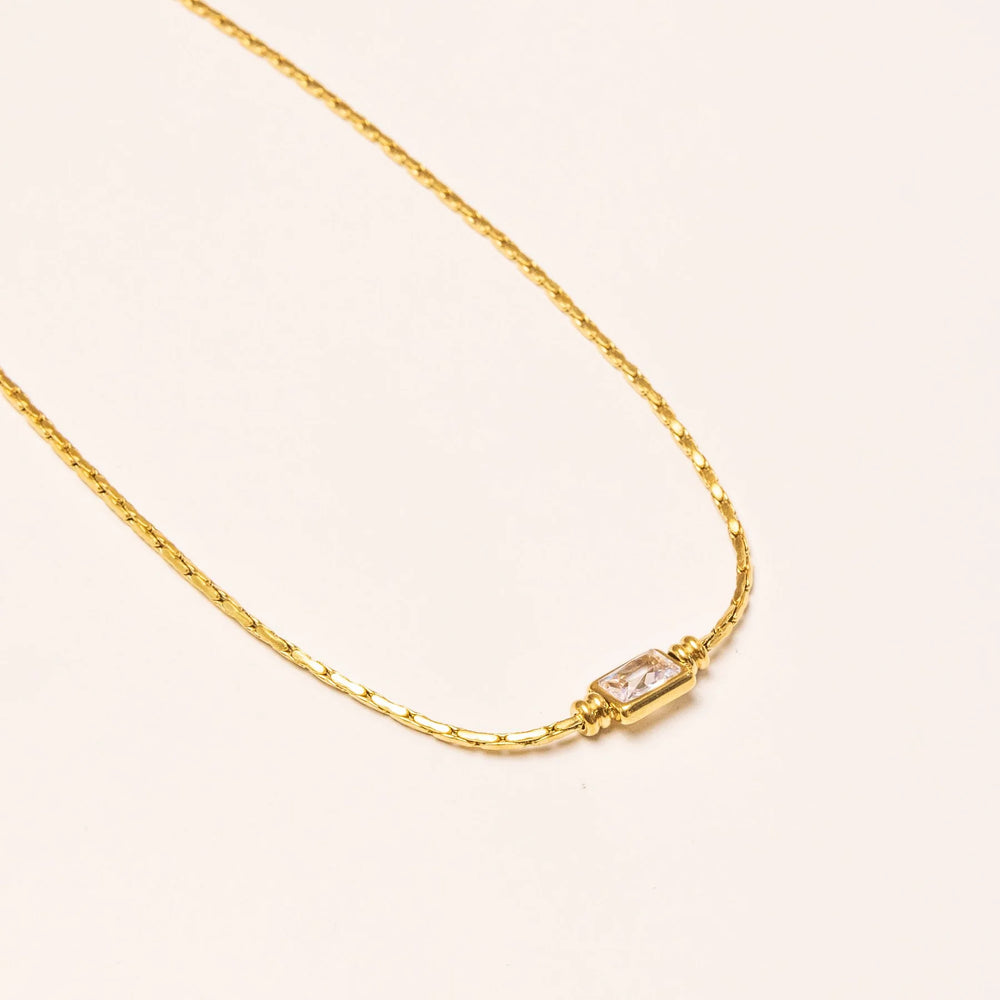 We Are Emte- Moony Necklace in Gold / Crystal