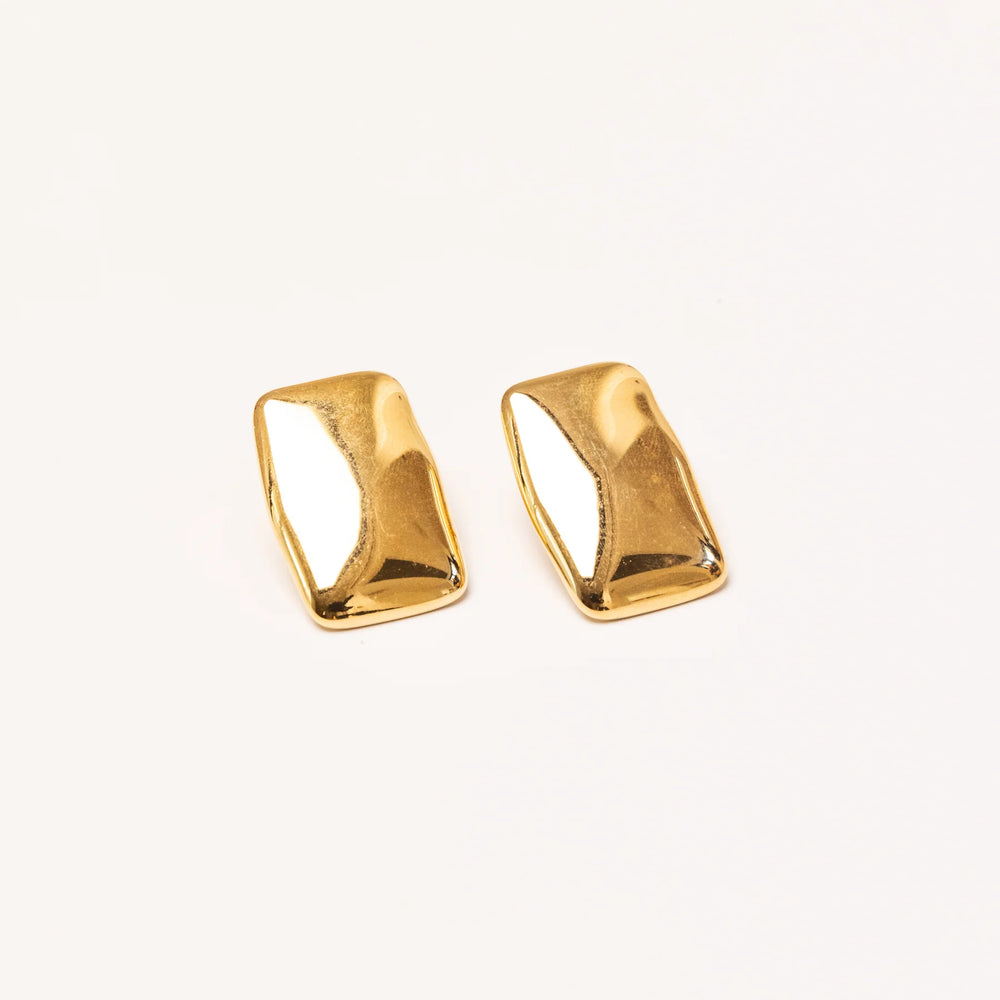 We Are Emte- Rectangular Earrings in Gold