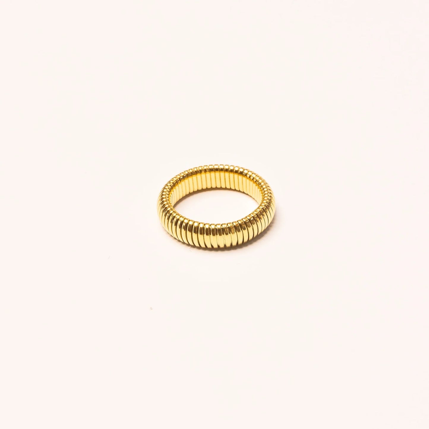 We Are Emte - Slinky Ring in Gold