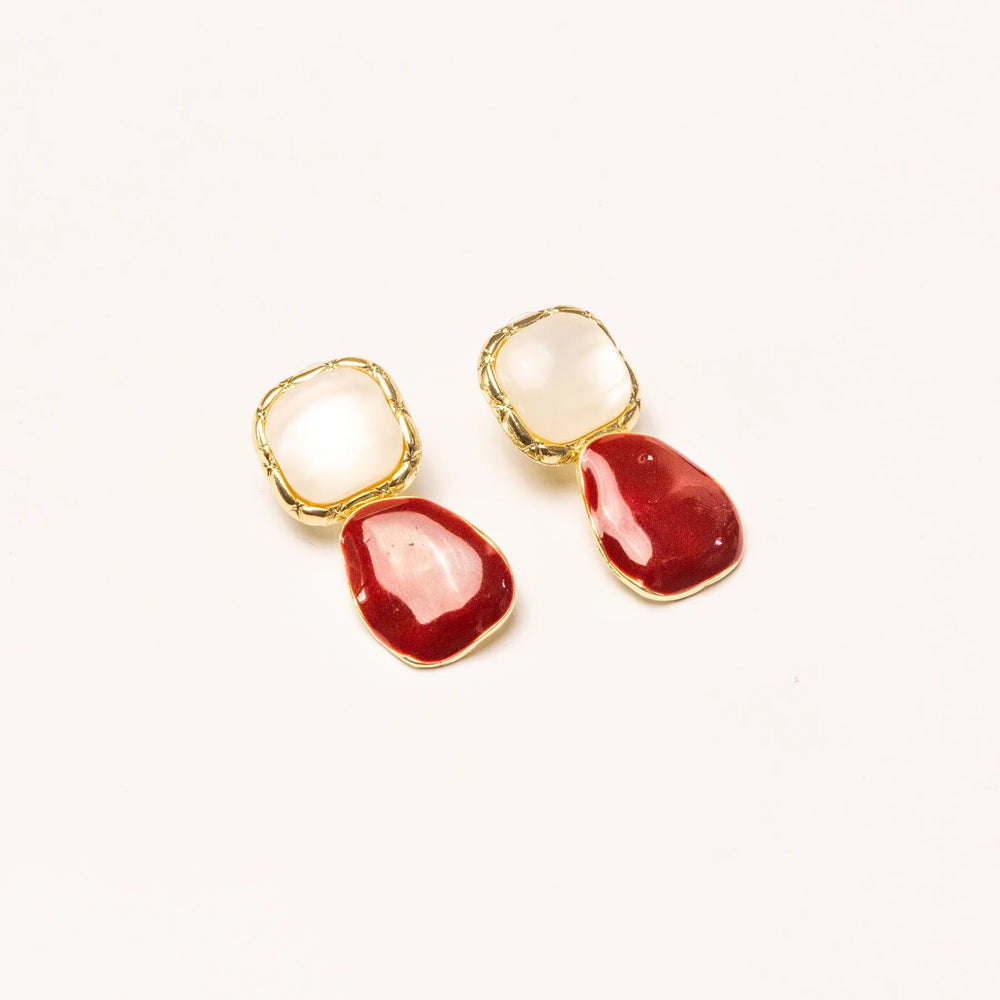 We Are Emte- Retro Wine Earrings in Gold Plated