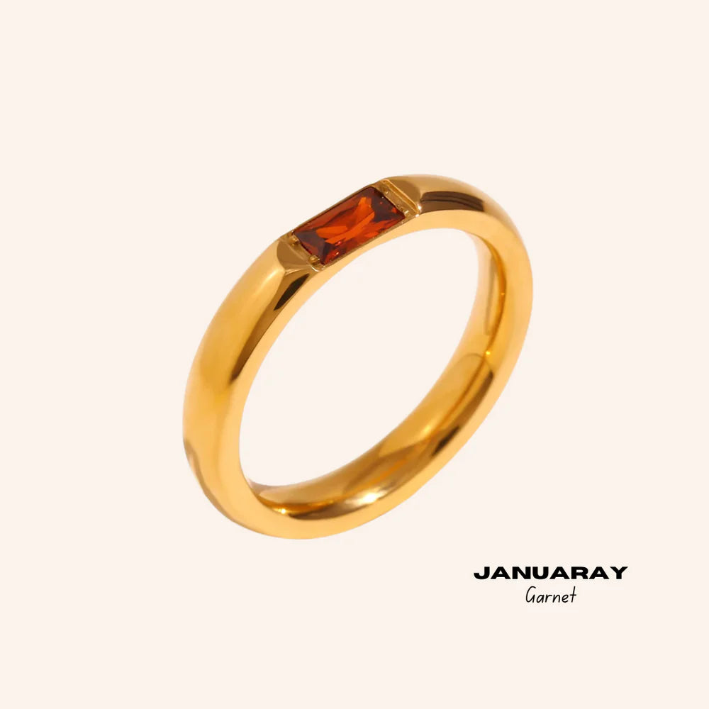 We Are Emte- Birthstone Ring January in Garnet