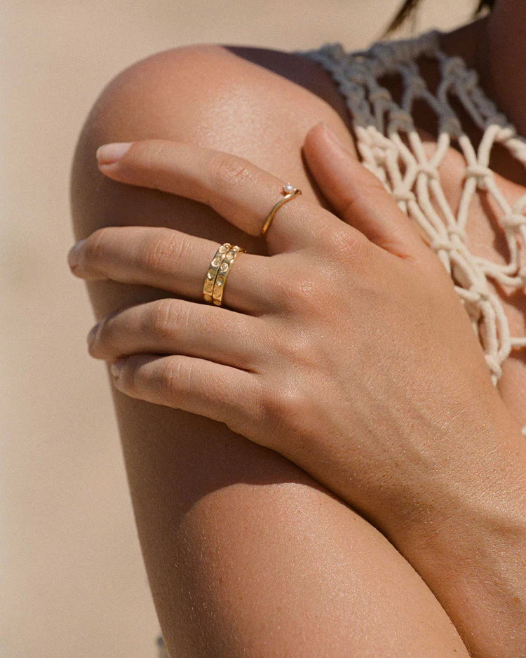 Kirstin Ash - Seaside Ring in Gold