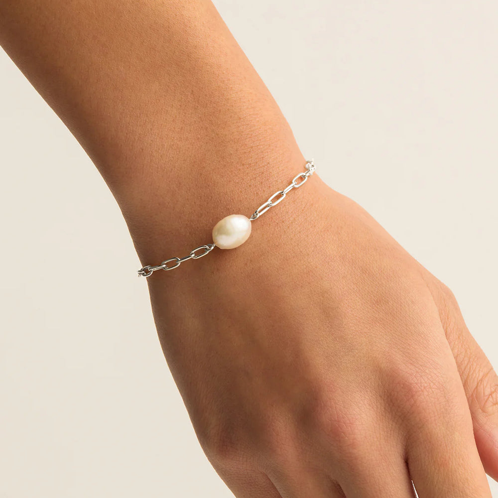 By Charlotte - Breathe Pearl Bracelet in Silver