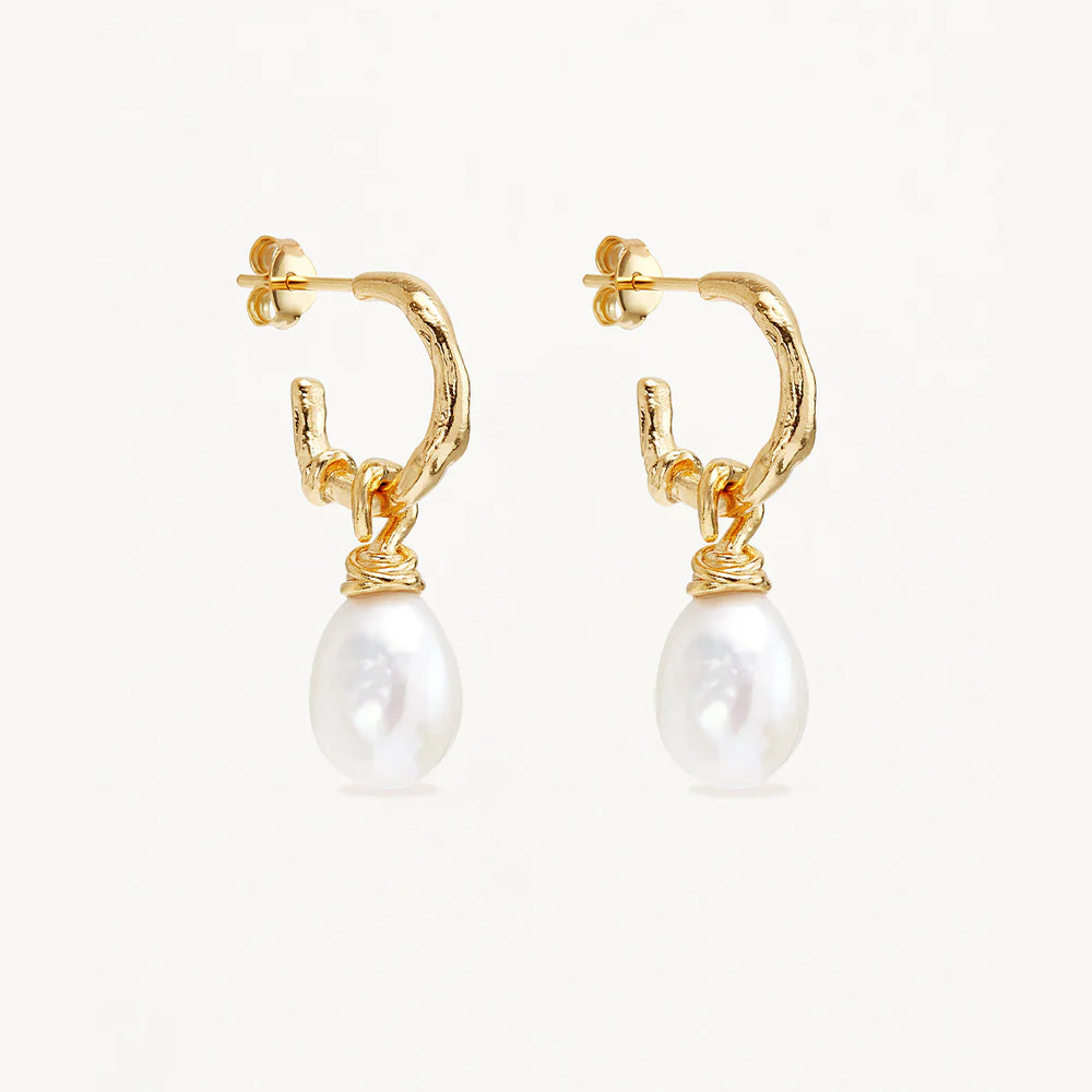 By Charlotte - Whispers of Tranquility Pearl Hoops in Gold