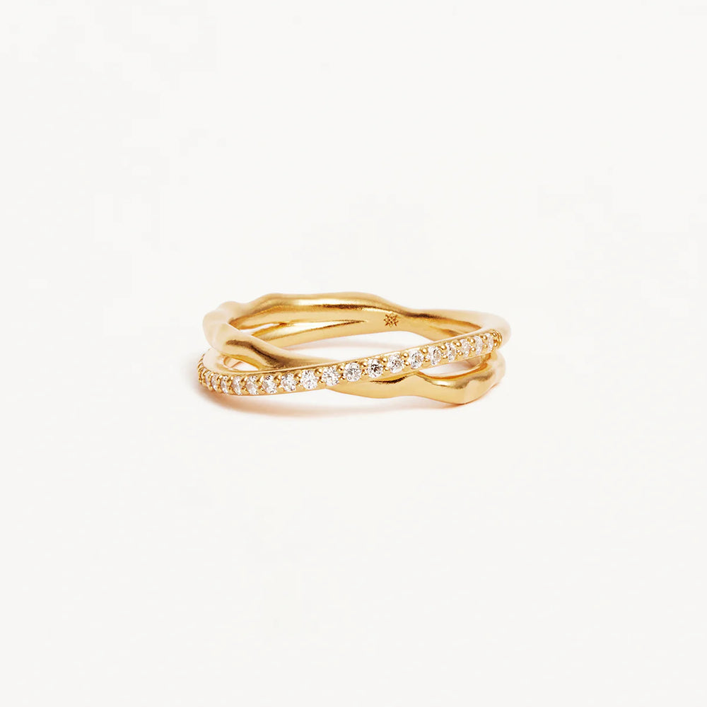 By Charlotte - Entwined Hearts Ring in Gold