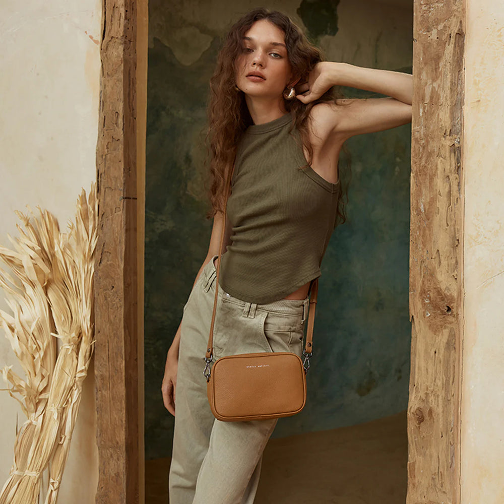 Status Anxiety - Plunder Bag in Tan