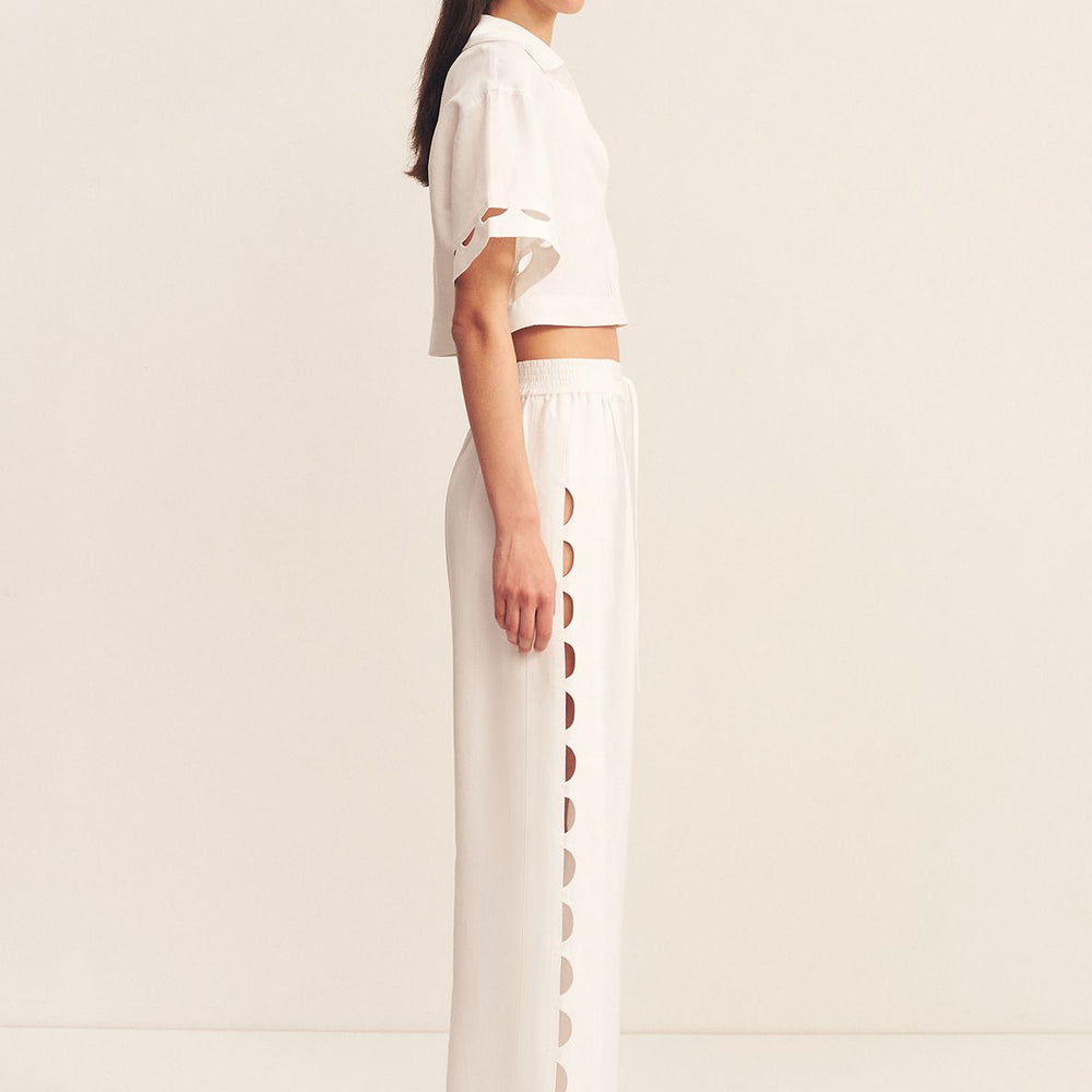 
                      
                        Shona Joy - Birdie Scallop Pant in Ivory
                      
                    